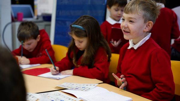 Pupils learning with Success for all phonics